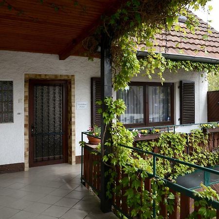 Gaestehaus Peter Mettlach Εξωτερικό φωτογραφία